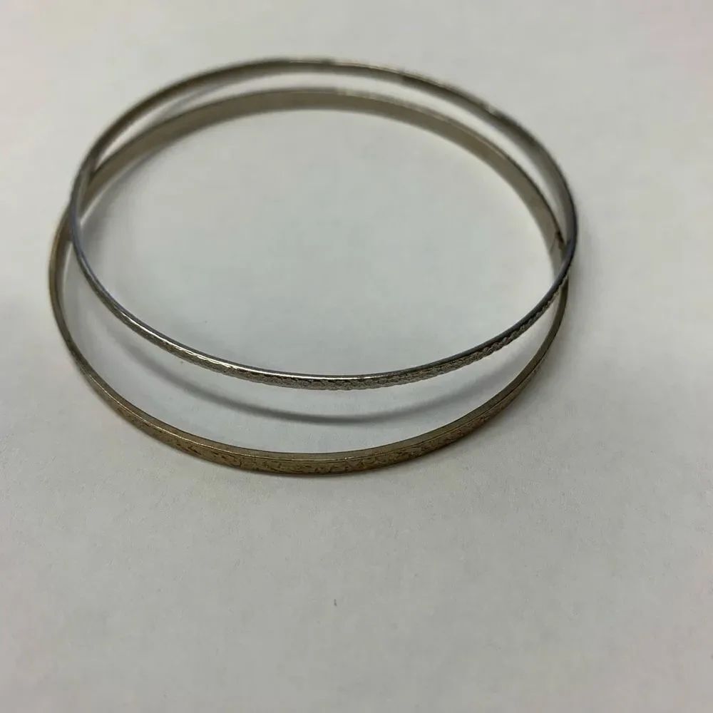 2 Bangle Bracelets - Picture 1 of 4